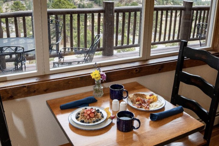 Breakfast/Coffee Service 81 of 108
