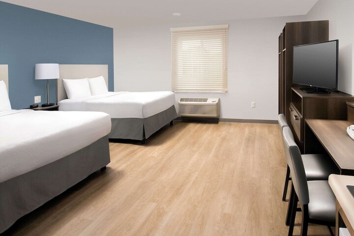 Room 11 of 24
