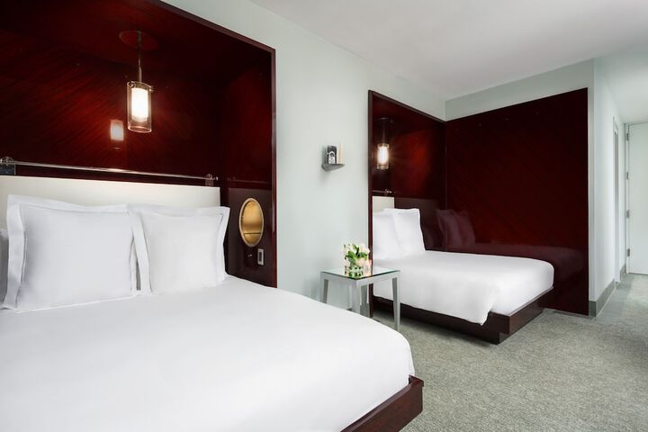 Room 13 of 26