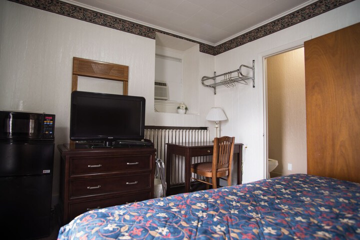 Rosemount Motel