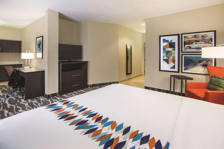 Room 34 of 43