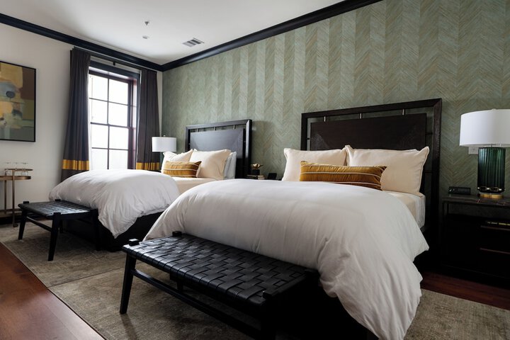 Emigrant Boutique Hotel