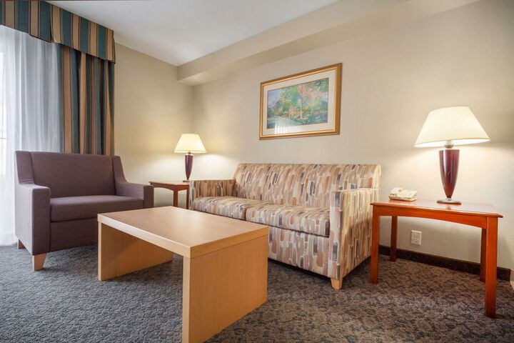 Room 30 of 60