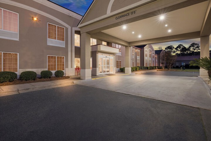 Hotel 9 of 35