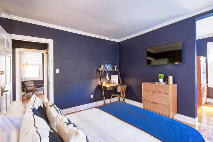 Room 6 of 22