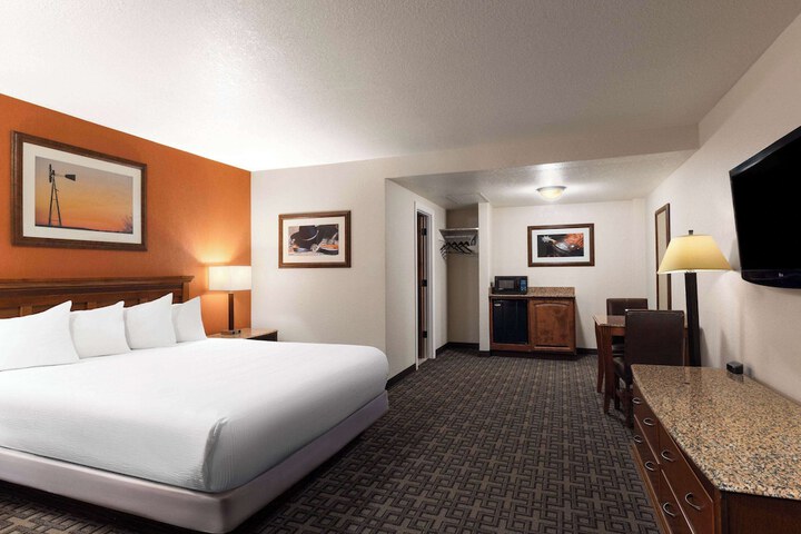 Ramada by Wyndham Elko Hotel at Stockmens Casino