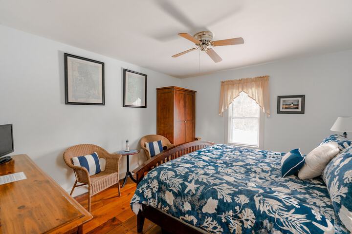 Room 30 of 51