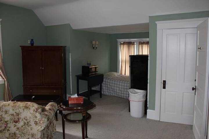 Victorian Charm Inn