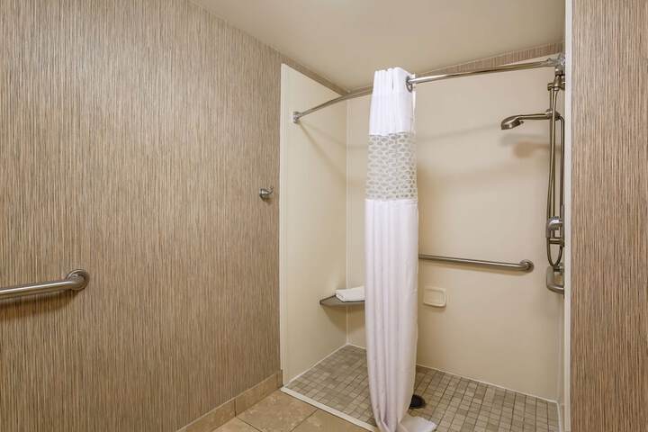 Hampton Inn Champaign / Urbana