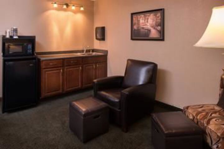 Ramada Plaza Rochester Airport