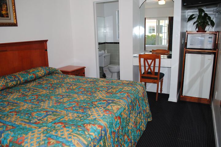 Room 31 of 33