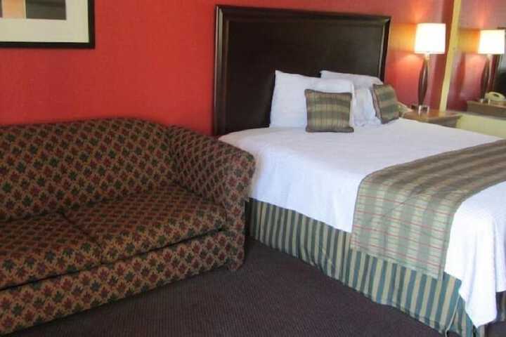 Room 5 of 12