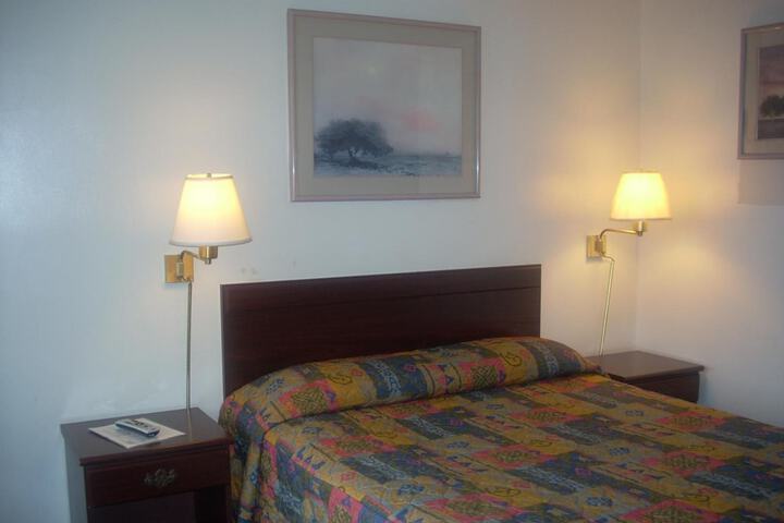 Room 32 of 34