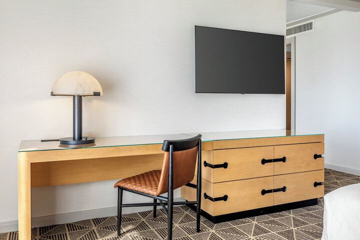 Omni Las Colinas Hotel