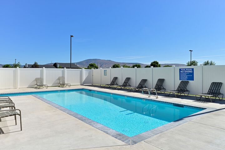 Pool 9 of 41