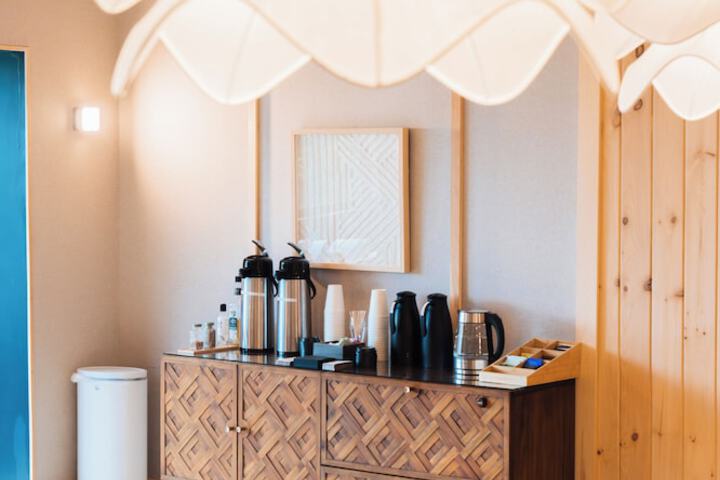 Breakfast/Coffee Service 48 of 65