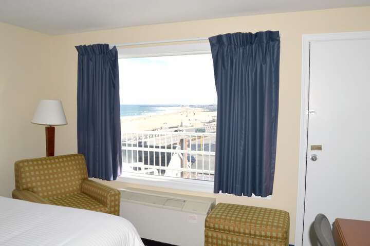 Room 15 of 58