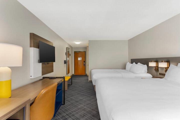 Comfort Inn Huntington near University area