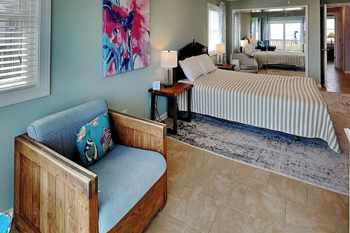 Tournesol by Topsail Realty