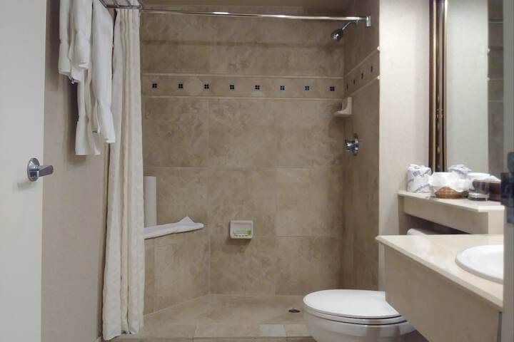 Room 30 of 47