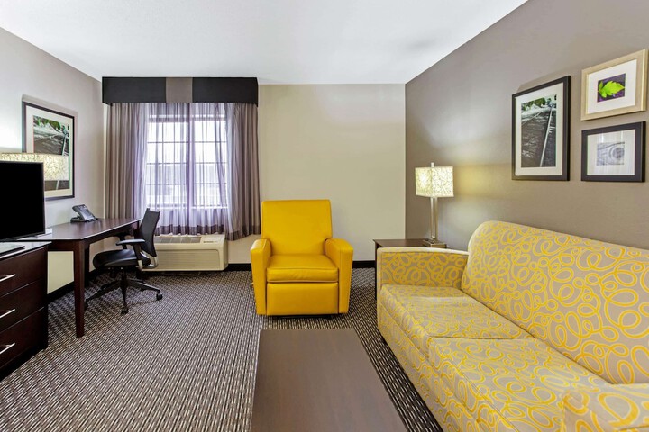 Room 25 of 31