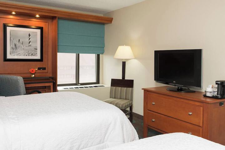 Room 15 of 25