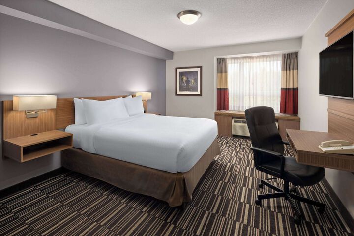 Room 42 of 57