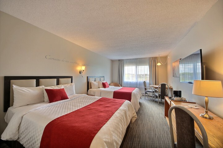 Room 12 of 28