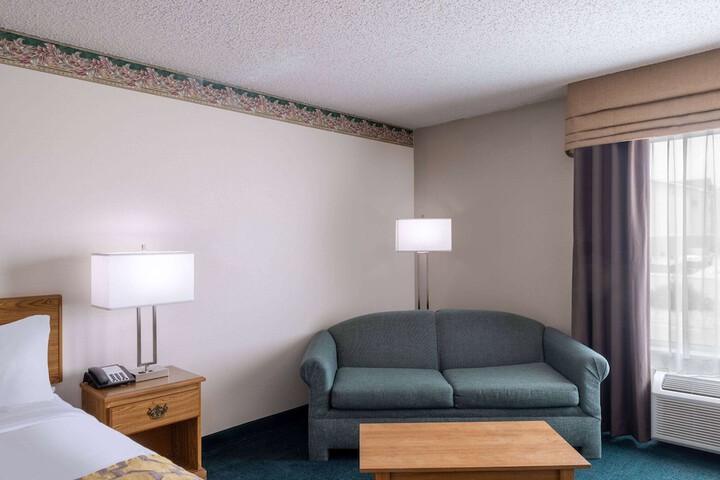 Baymont by Wyndham Limon