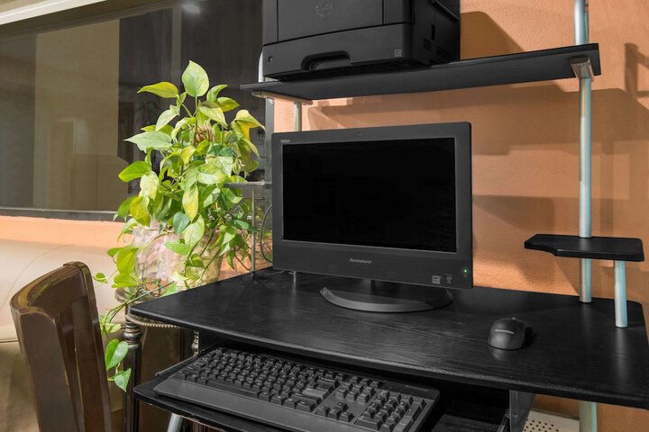 Business Center 22 of 22