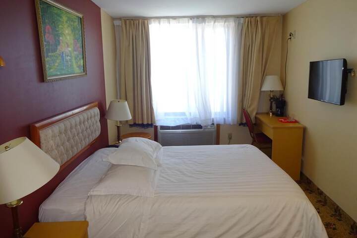 Room 18 of 54