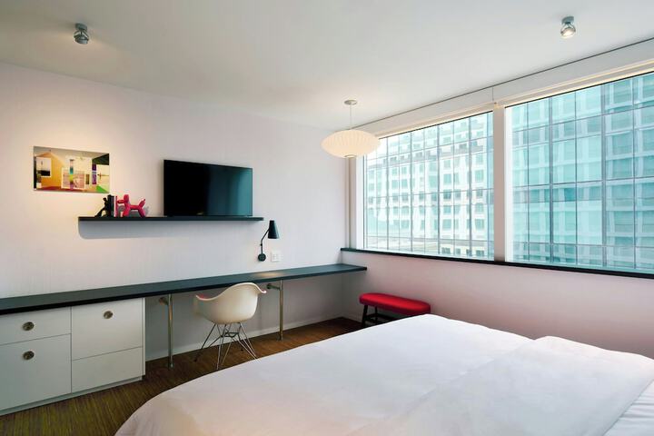 citizenM Austin Downtown