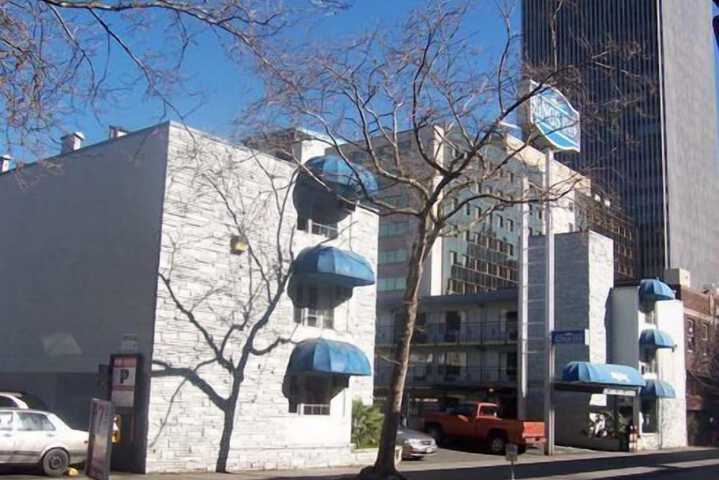 Hotel 4 of 52