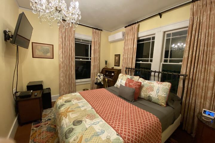 Room 6 of 53