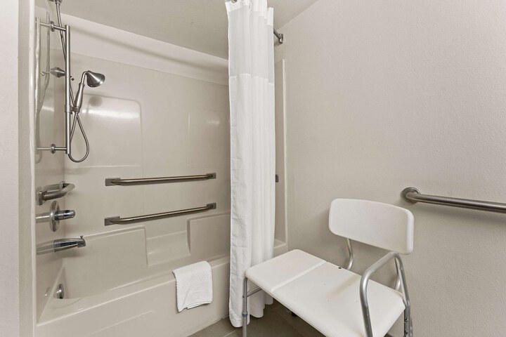 Quality Inn Sandersville
