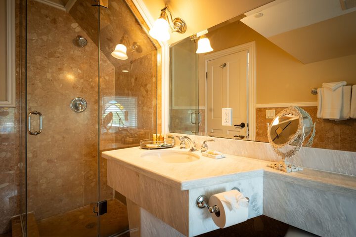 Southernmost House - Adult Exclusive