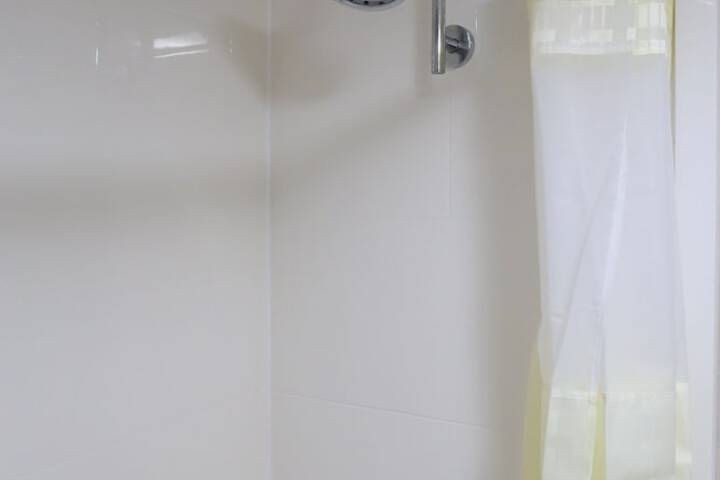 Room 15 of 24