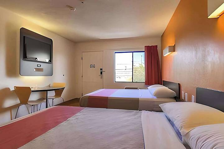 Room 15 of 16