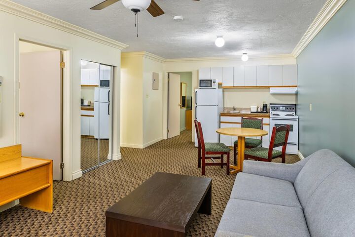 Quality Inn & Suites