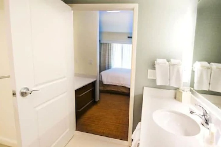 Room 36 of 46