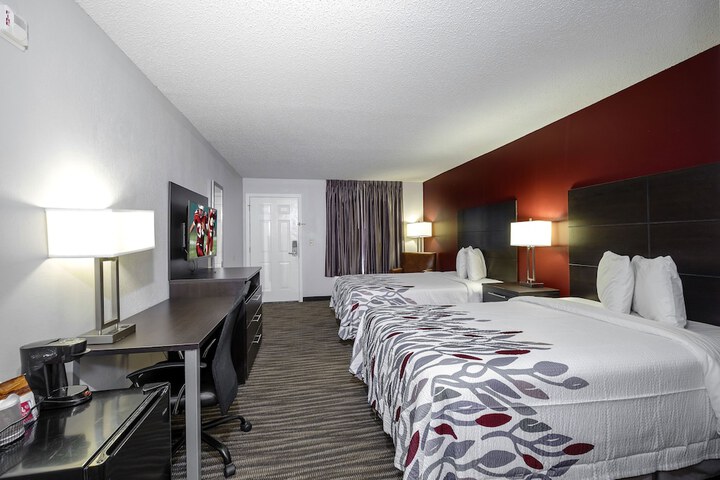 Room 18 of 25