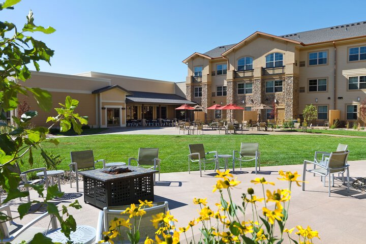 Clubhouse Hotel & Suites Pierre