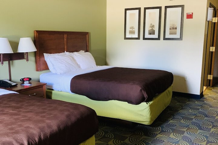 AmericInn by Wyndham Kewanee