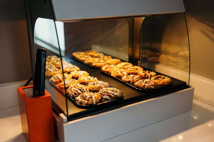 Dining 22 of 28