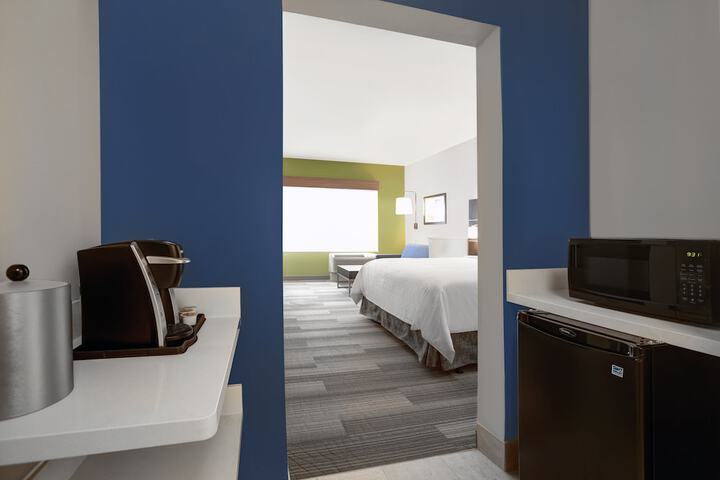 Room 22 of 50