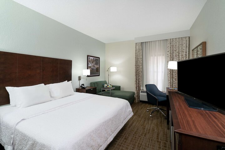 Room 15 of 34