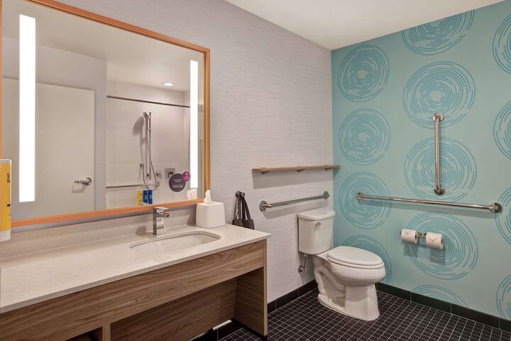 Tru by Hilton Oxford