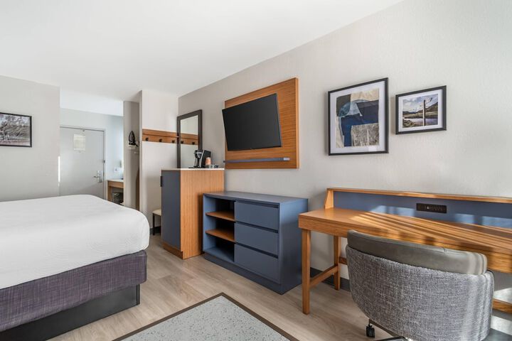 Country Inn & Suites by Radisson Shelby, NC
