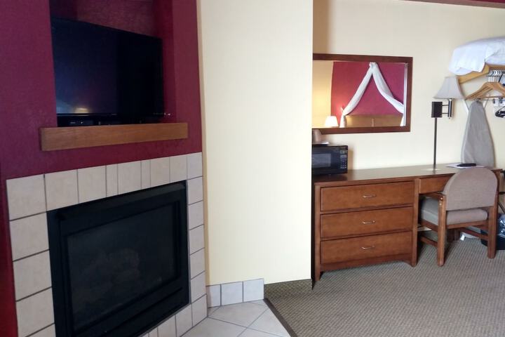 Room 53 of 65
