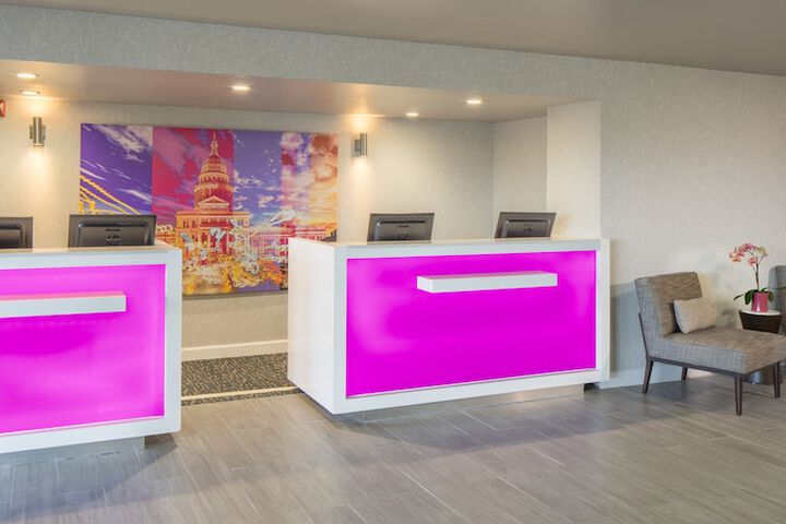 Hotel Interior 6 of 38